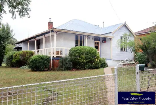 14 Grampian St, Yass NSW 2582