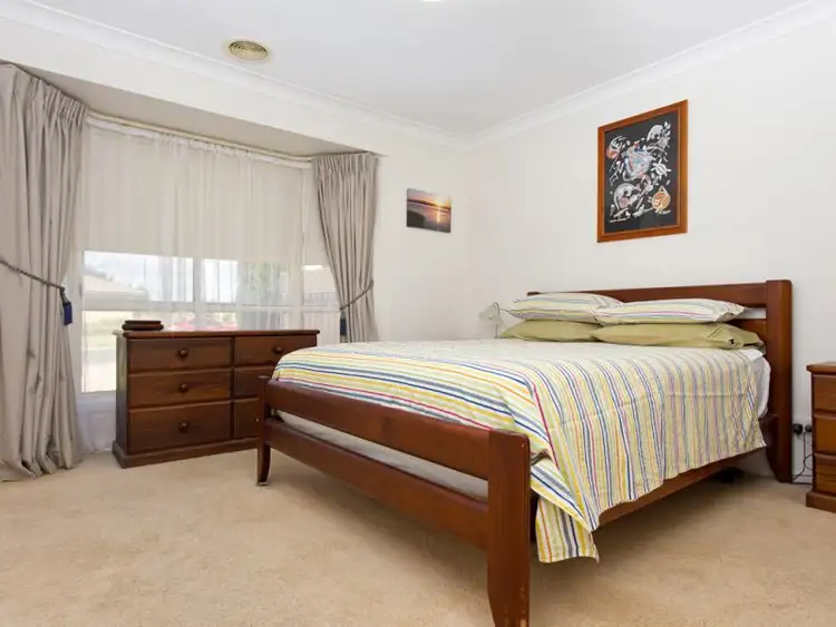 Sixth view of Homely house listing, 2 Woomera Place, Glenfield Park, Wagga Wagga NSW 2650