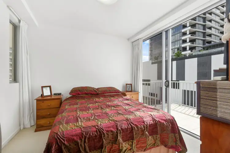 Sixth view of Homely unit listing, 19/15 Walsh Street, Milton QLD 4064