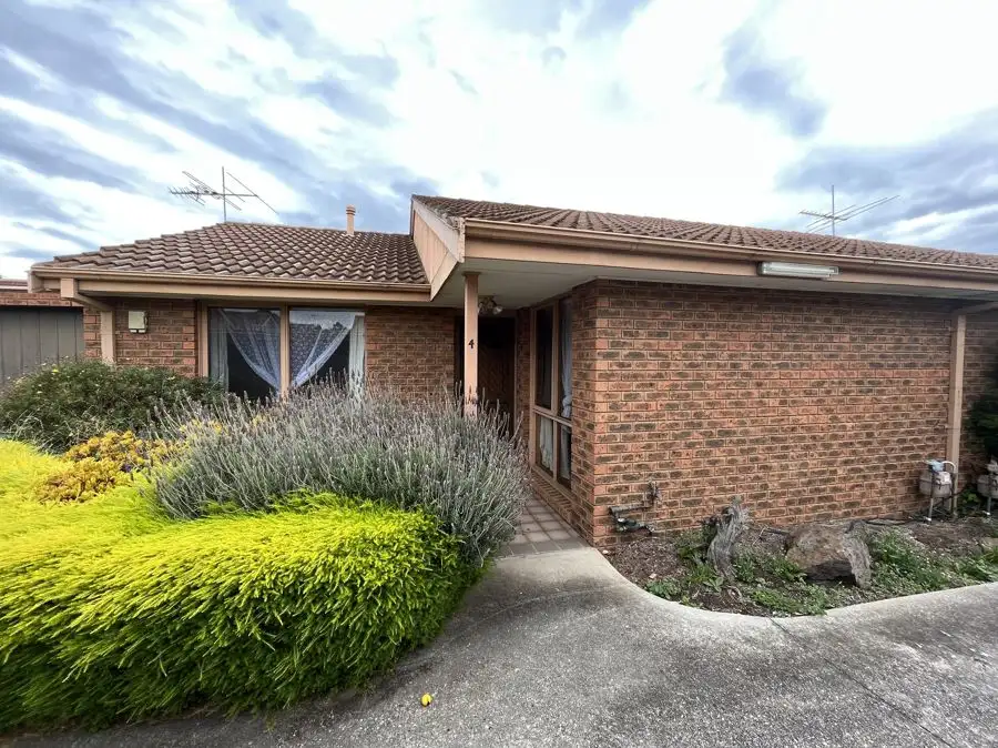 Main view of Homely unit listing, 4/87 Mickleham Road, Tullamarine VIC 3043