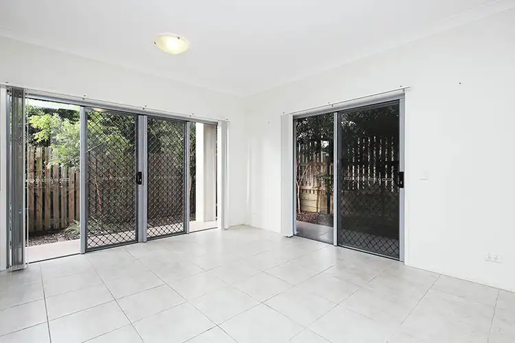 Second view of Homely townhouse listing, 2/20 Rosella close, Calamvale QLD 4116