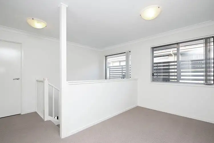 Fifth view of Homely townhouse listing, 2/20 Rosella close, Calamvale QLD 4116
