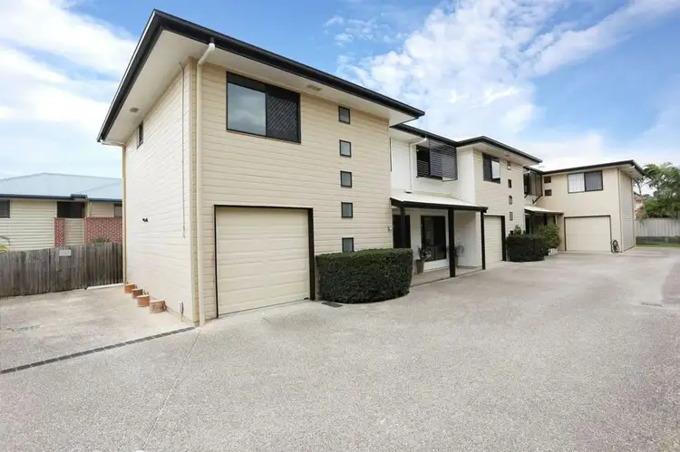 2/7 Slater Avenue, Lawnton QLD 4501