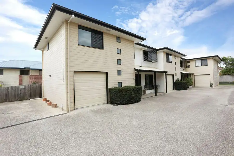 Main view of Homely townhouse listing, 2/7 Slater Avenue, Lawnton QLD 4501