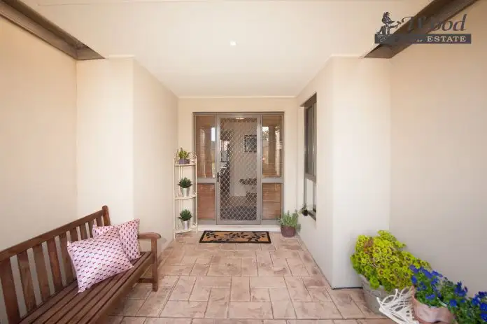 Sixth view of Homely house listing, 104 Hotham Circ, Thurgoona NSW 2640