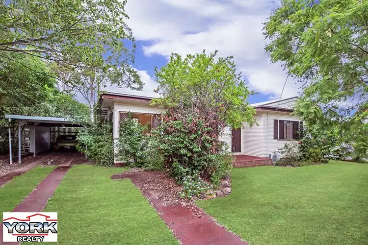 24 Briggs Street, Pittsworth QLD 4356