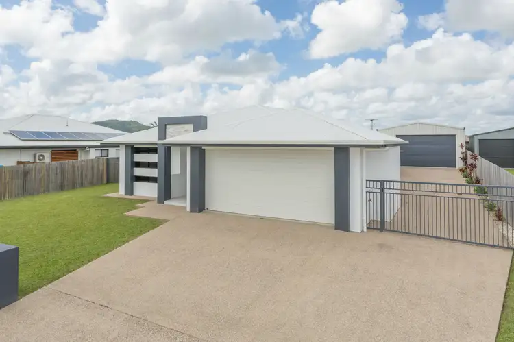 18 Rutland Place, Marian QLD 4753