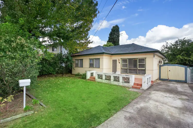 15 Shirley Street, Blacktown NSW 2148