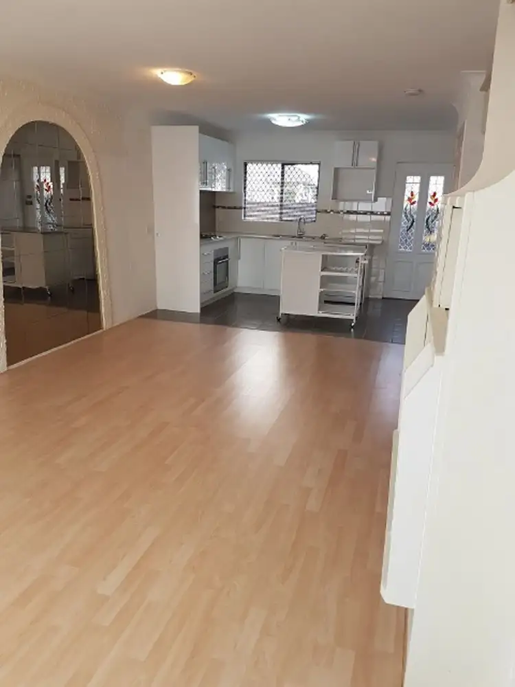3 188 High Street