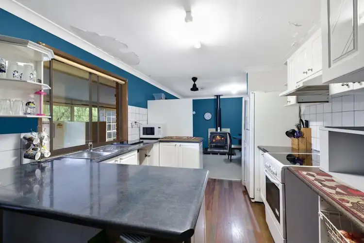 Fifth view of Homely house listing, 581 Pacific Highway, Wadalba NSW 2259