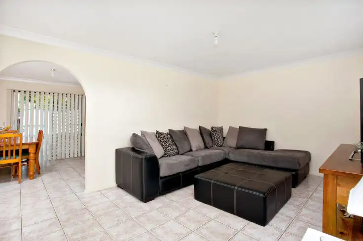 Second view of Homely house listing, 10 Blackbird Glen, Erskine Park NSW 2759