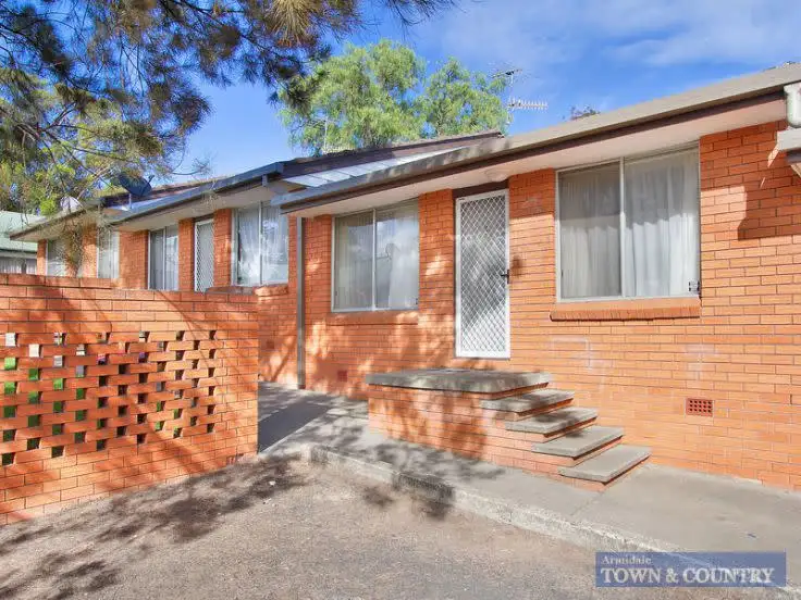 2/20 Drummond Avenue, Armidale NSW 2350