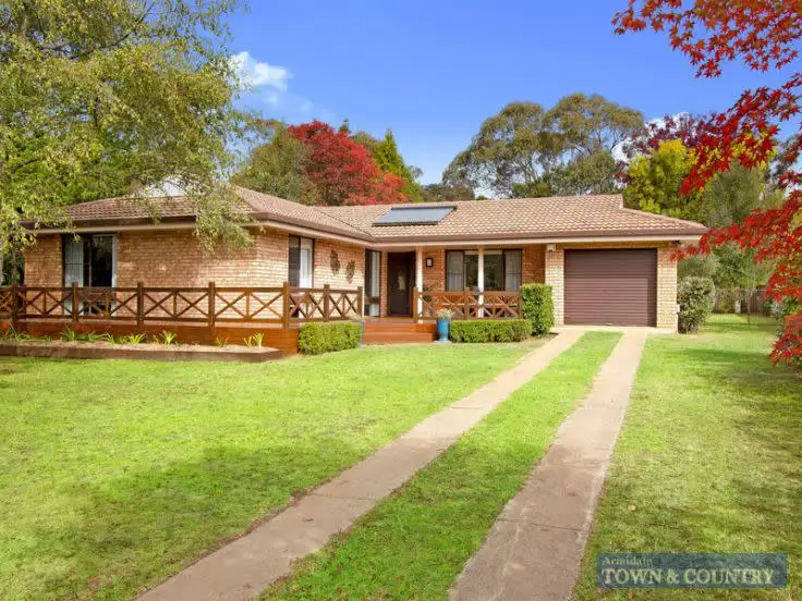 9 Centura Crescent, Armidale NSW 2350