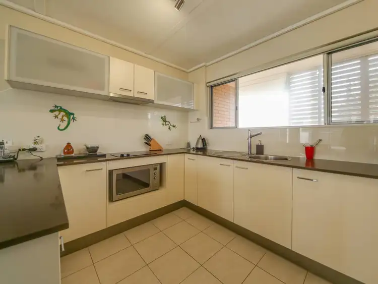 Sixth view of Homely unit listing, 11/128 Marine Parade, Southport QLD 4215