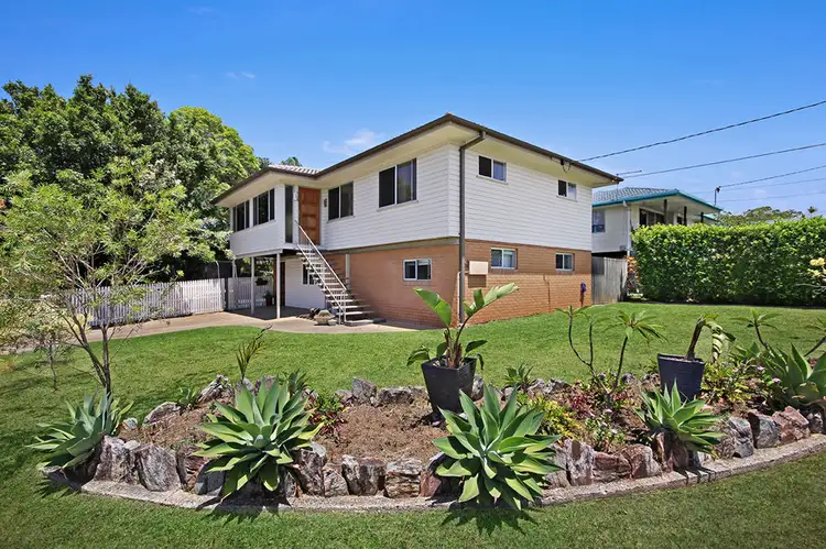 1 Hampton Court, Birkdale QLD 4159
