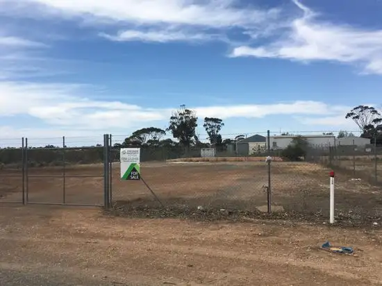2 Merivale Street, Blanchetown SA 5357