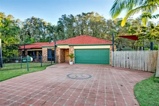 13 Cliff Cl, Wakerley QLD 4154