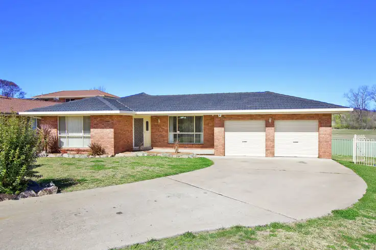 8 Chandler Close, Armidale NSW 2350