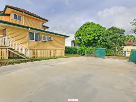 Fourth view of Homely house listing, 27 Roscoe St, Holland Park QLD 4121