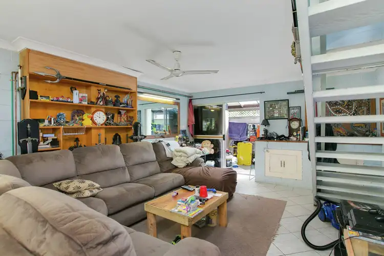 3/4 Crathern Close, Edge Hill QLD 4870
