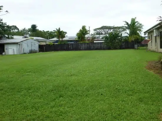 17 Kruckow Street, Mirriwinni QLD 4871
