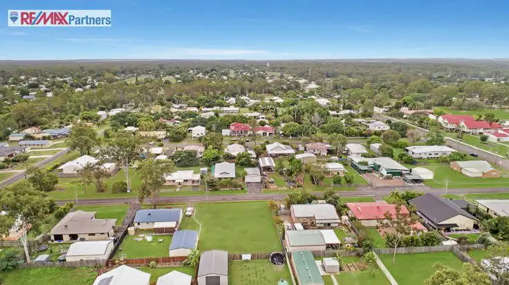 12 Alice Street, Howard QLD 4659