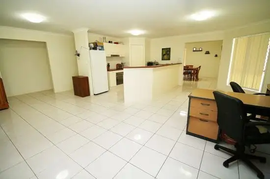 Second view of Homely house listing, 31 Gippsland Pl, Calamvale QLD 4116