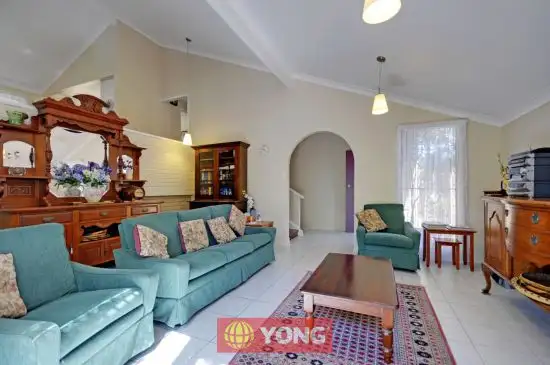 13 Nevern St, Macgregor QLD 4109