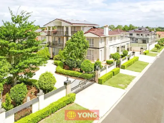 8 Cavallaro St, Robertson QLD 4109