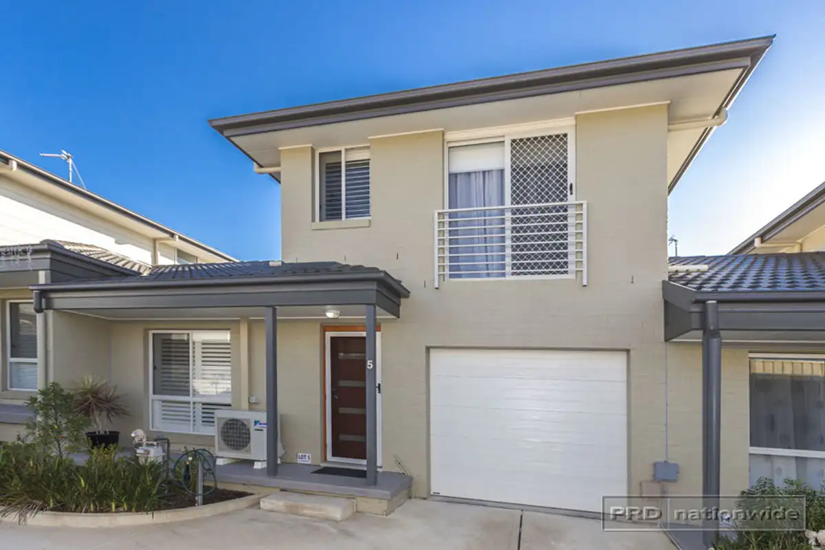 Main view of Homely house listing, 5/66 Carrington Street, Mayfield NSW 2304