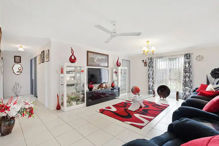 12 Oriole Court, Eli Waters QLD 4655