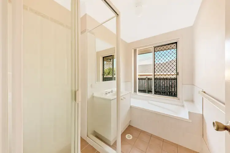 Fifth view of Homely house listing, 3 Gecko Place, Doolandella QLD 4077