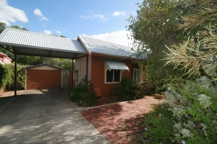 31 Anzac Terrace, Bassendean WA 6054