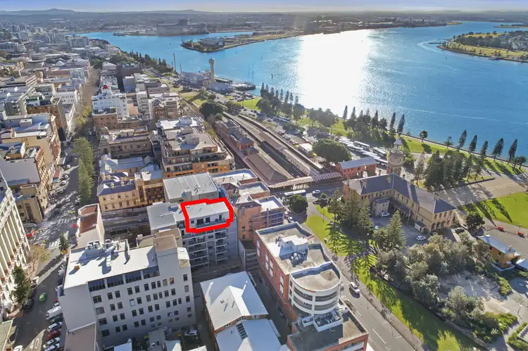 707/9 Watt Street, Newcastle NSW 2300