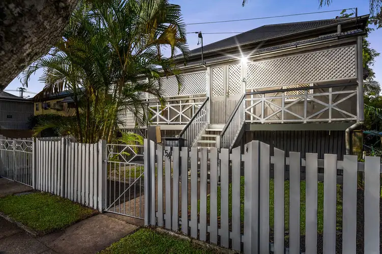 54 Earl Street, Greenslopes QLD 4120