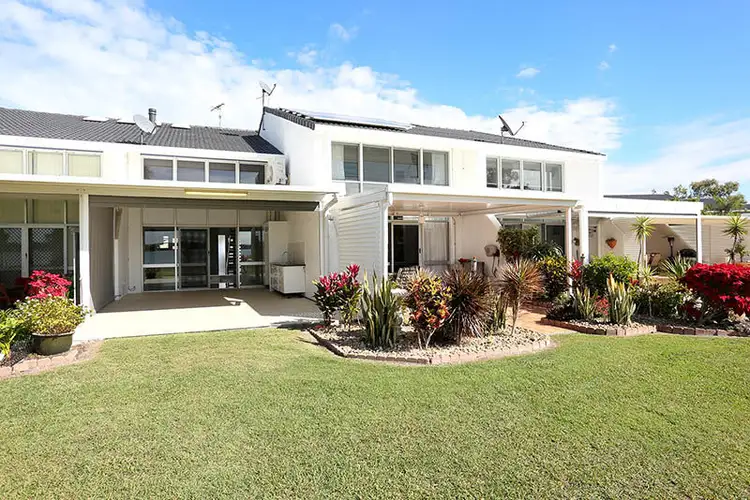 18/16 Spinnaker Drive, Sandstone Point QLD 4511