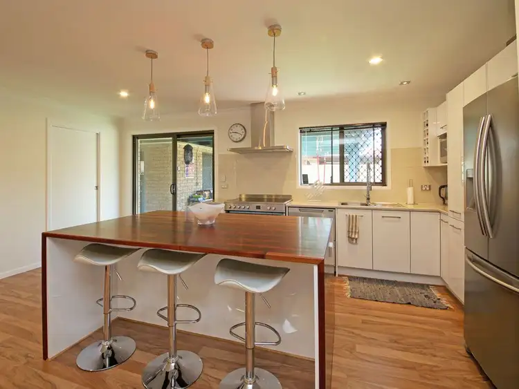 Second view of Homely house listing, 2 Alison Court, Kippa-ring QLD 4021