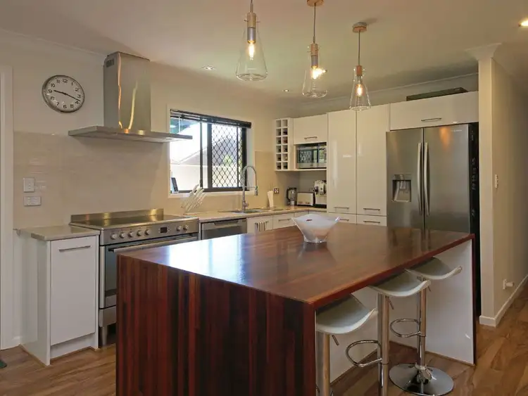 Fourth view of Homely house listing, 2 Alison Court, Kippa-ring QLD 4021