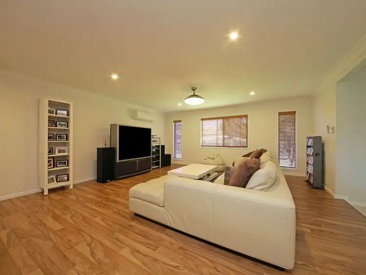 Sixth view of Homely house listing, 2 Alison Court, Kippa-ring QLD 4021