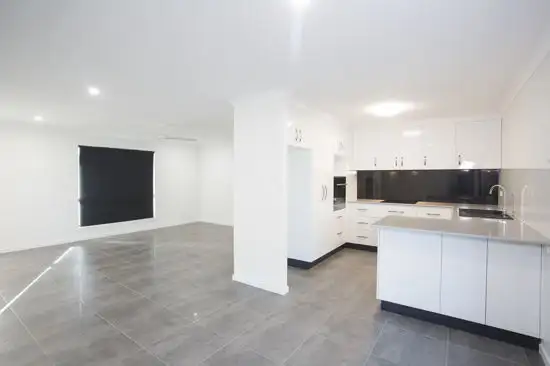 8 Glenfern Street, South Mackay QLD 4740