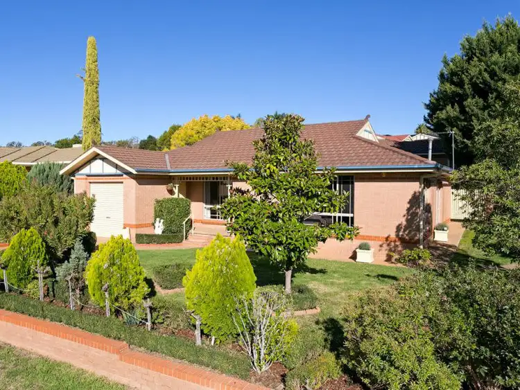 Main view of Homely house listing, 1/40 Brooklyn Drive, Bourkelands, Wagga Wagga NSW 2650