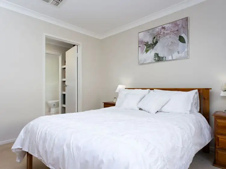 Fifth view of Homely house listing, 1/40 Brooklyn Drive, Bourkelands, Wagga Wagga NSW 2650