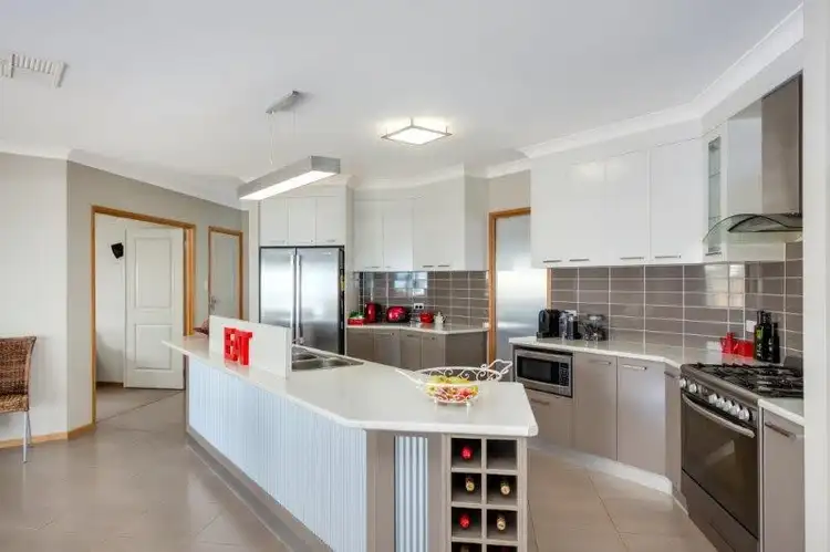 Fifth view of Homely house listing, 17 Marylands Way, Bourkelands, Wagga Wagga NSW 2650