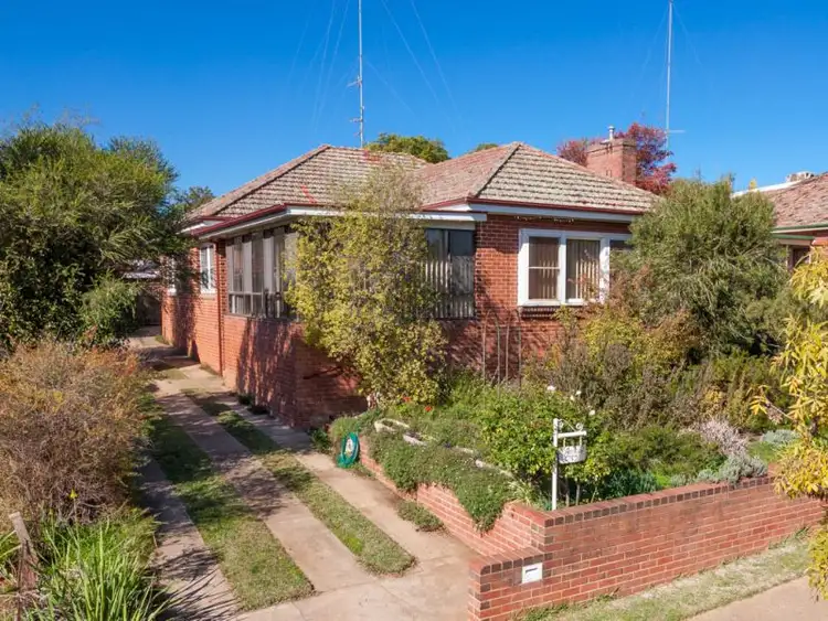 75 Mitchelmore Street, Turvey Park NSW 2650