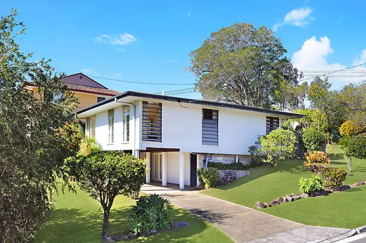 15 Cheppen St, The Gap QLD 4061