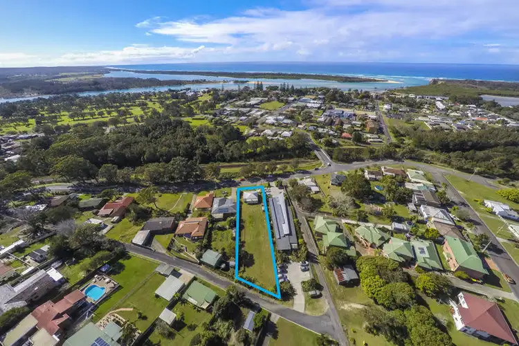 18 Fitzroy Street, Urunga NSW 2455