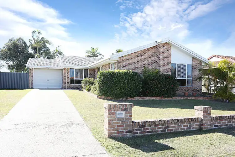 74 Phoenix Avenue, Bongaree QLD 4507