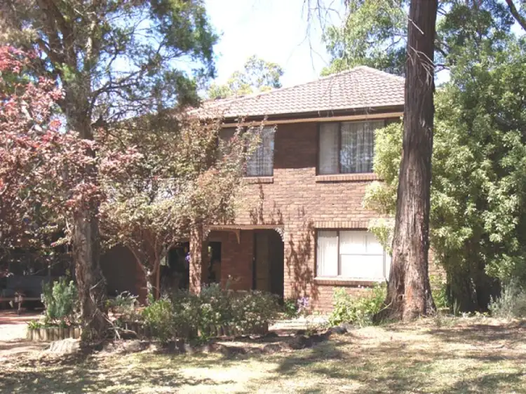 6 AMAROO AVENUE, Blaxland NSW 2774