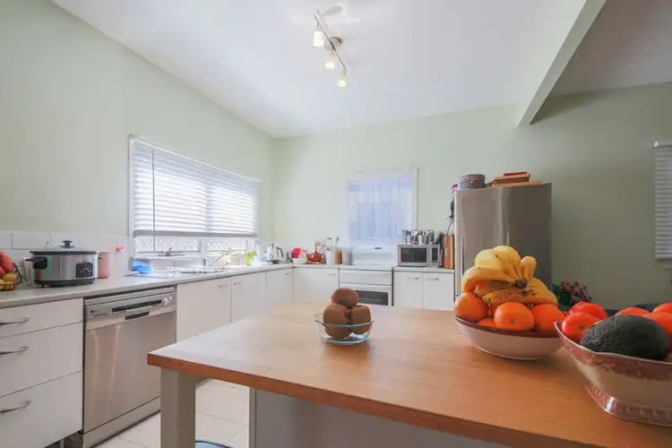 21 Walton Street, Southport QLD 4215