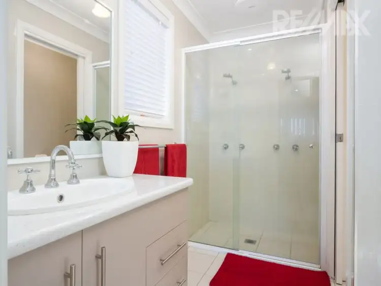 Seventh view of Homely house listing, 2/2 Clarence Place, Tatton NSW 2650
